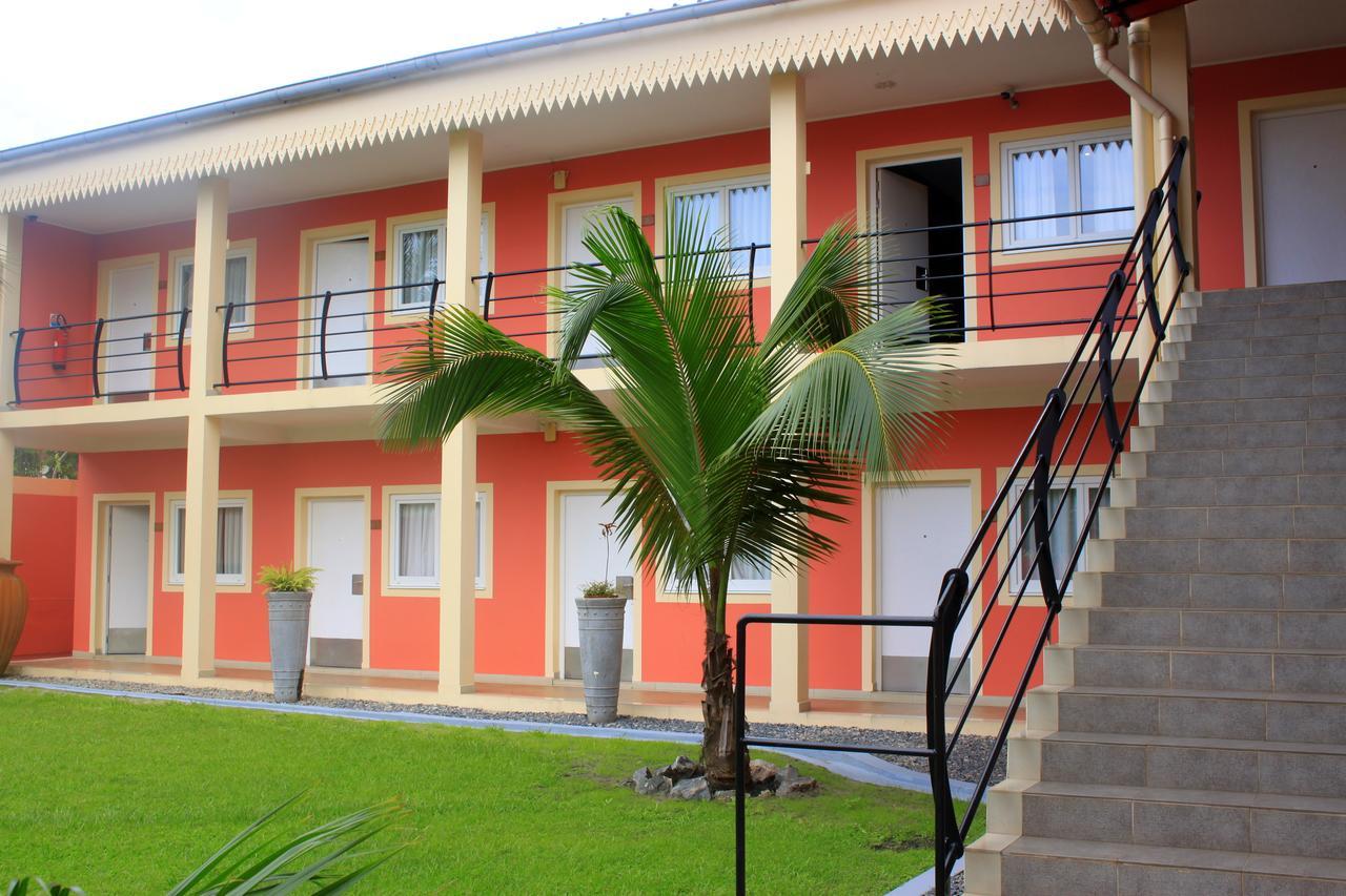 Hotel Chez Jimmy Port-Gentil Exterior photo